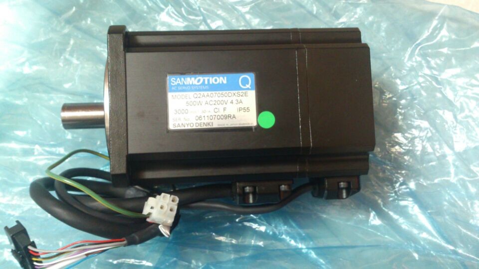 90K63-711403 AC SERVO MOTOR YAMAHA YG200 XSR_500W