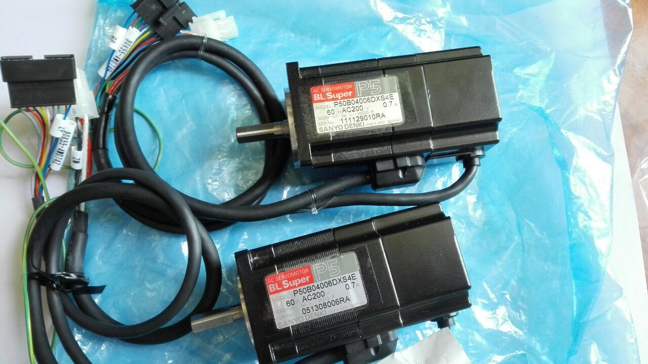 90K55-4W074R AC SERVO MOTOR YV100XG RSR_(d)